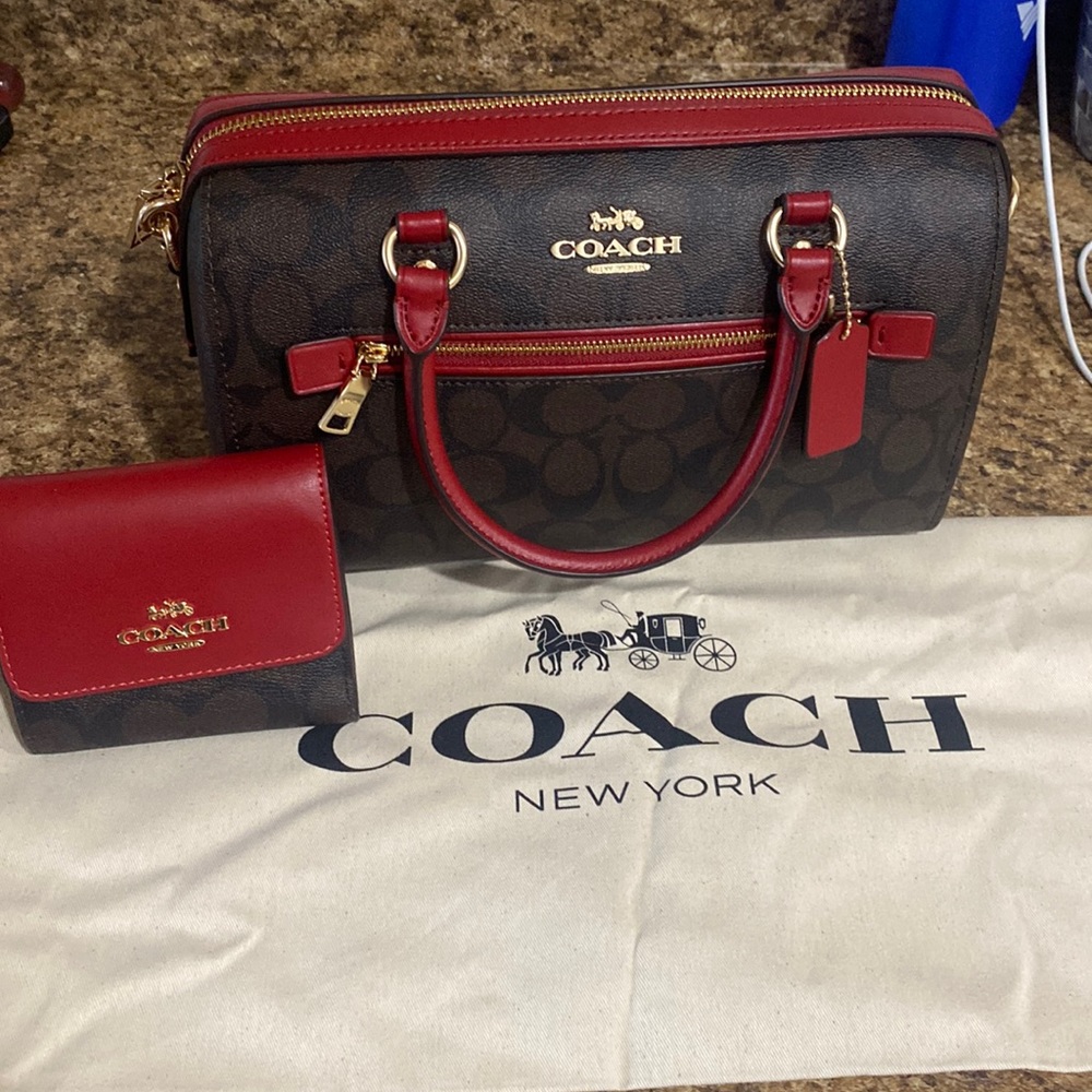 Coach Shoulder Bag with Trifold Wallet